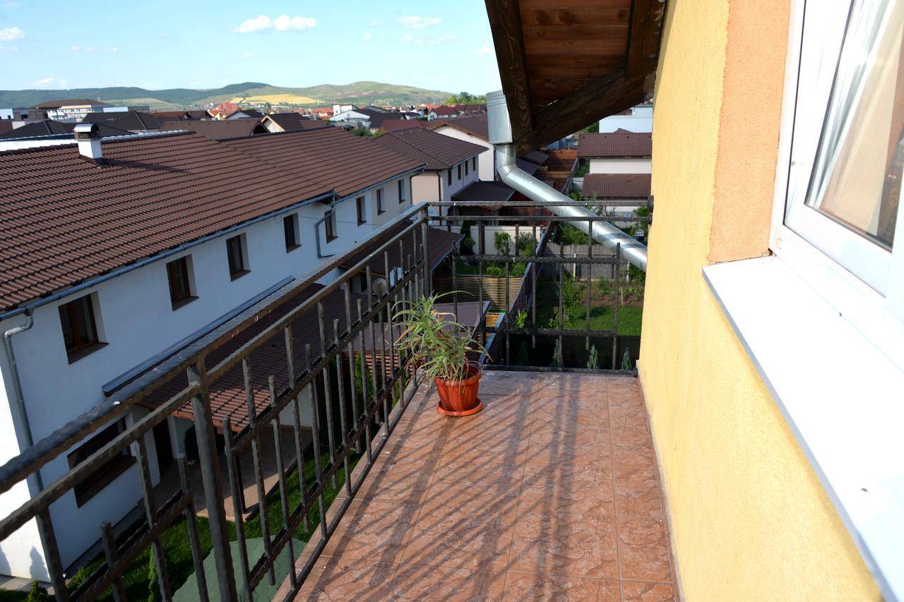 Apartament Rezidential - Alba Iulia Apartamento Exterior foto